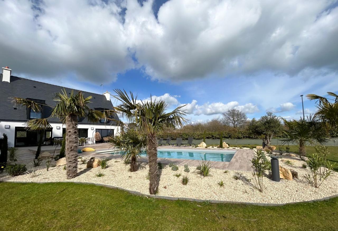 Superbe Villa Tout Confort Avec Piscine Chauffee Er Couverte Et Spa A 2 Pas De La Plage Фуенан Екстериор снимка