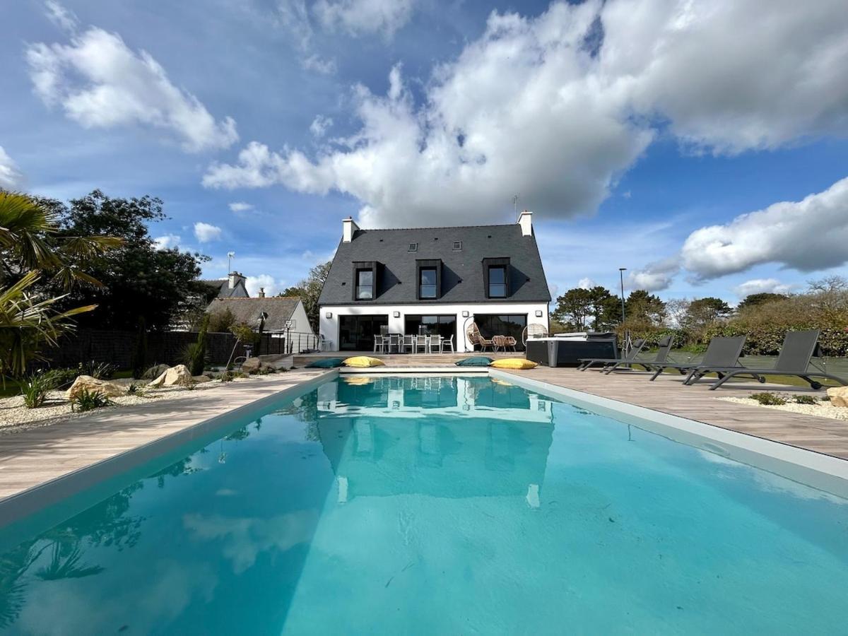 Superbe Villa Tout Confort Avec Piscine Chauffee Er Couverte Et Spa A 2 Pas De La Plage Фуенан Екстериор снимка